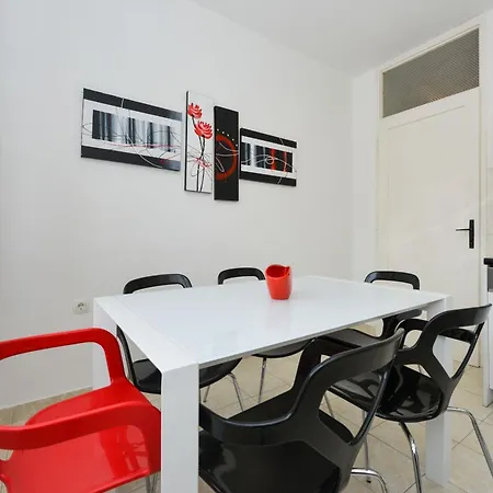 Klimatisierte Am Roemischen Forum Appartement *